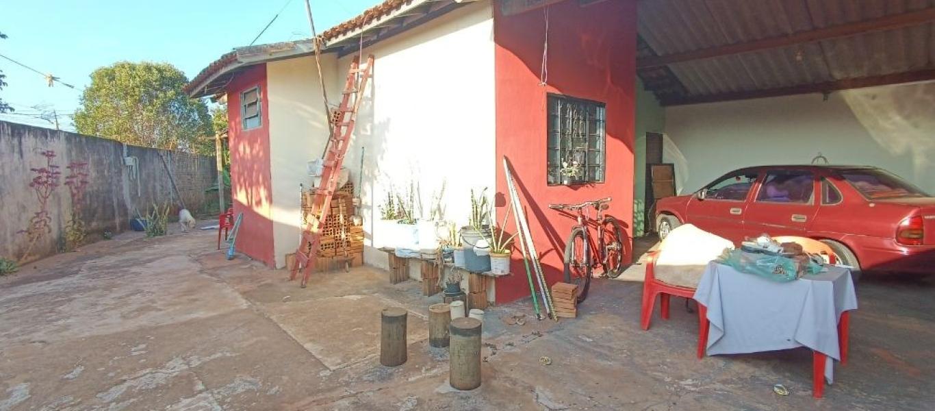 CASA NA Vila Nova Florínea em Assis