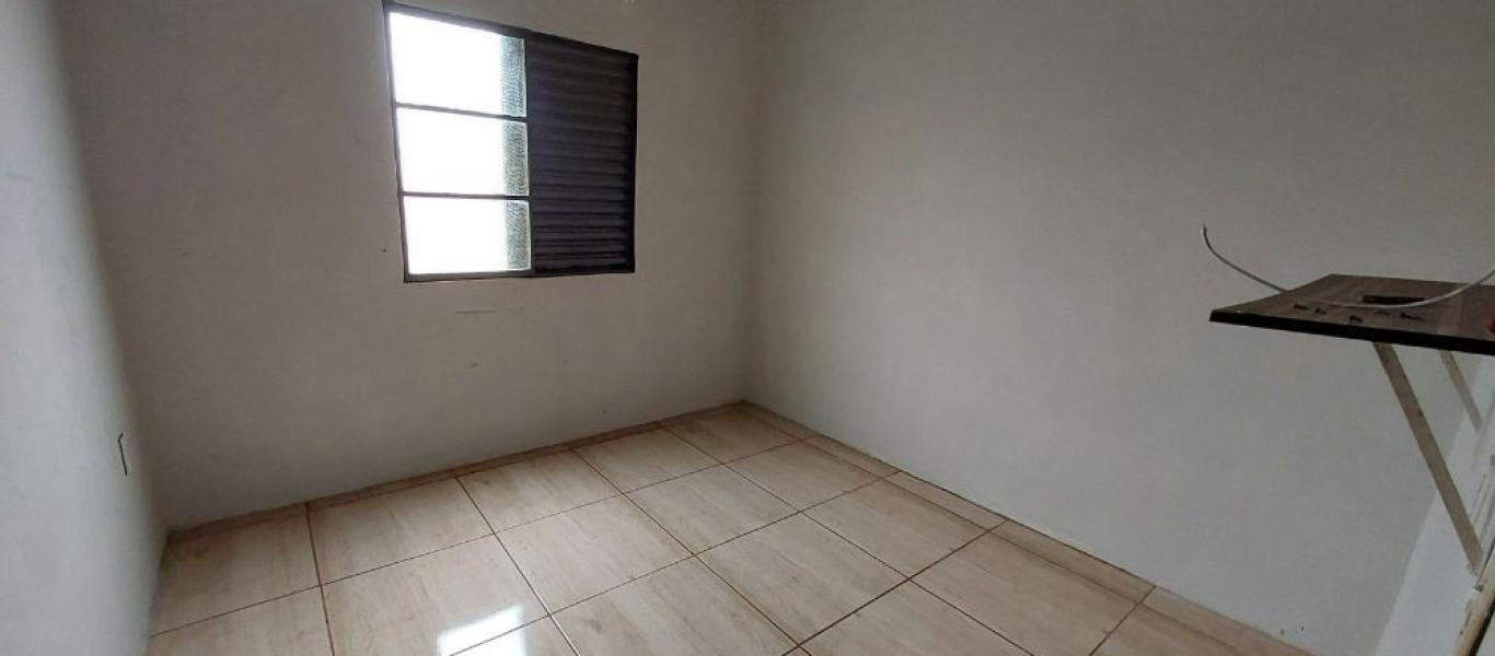 CASA NO Parque Universitário em Assis