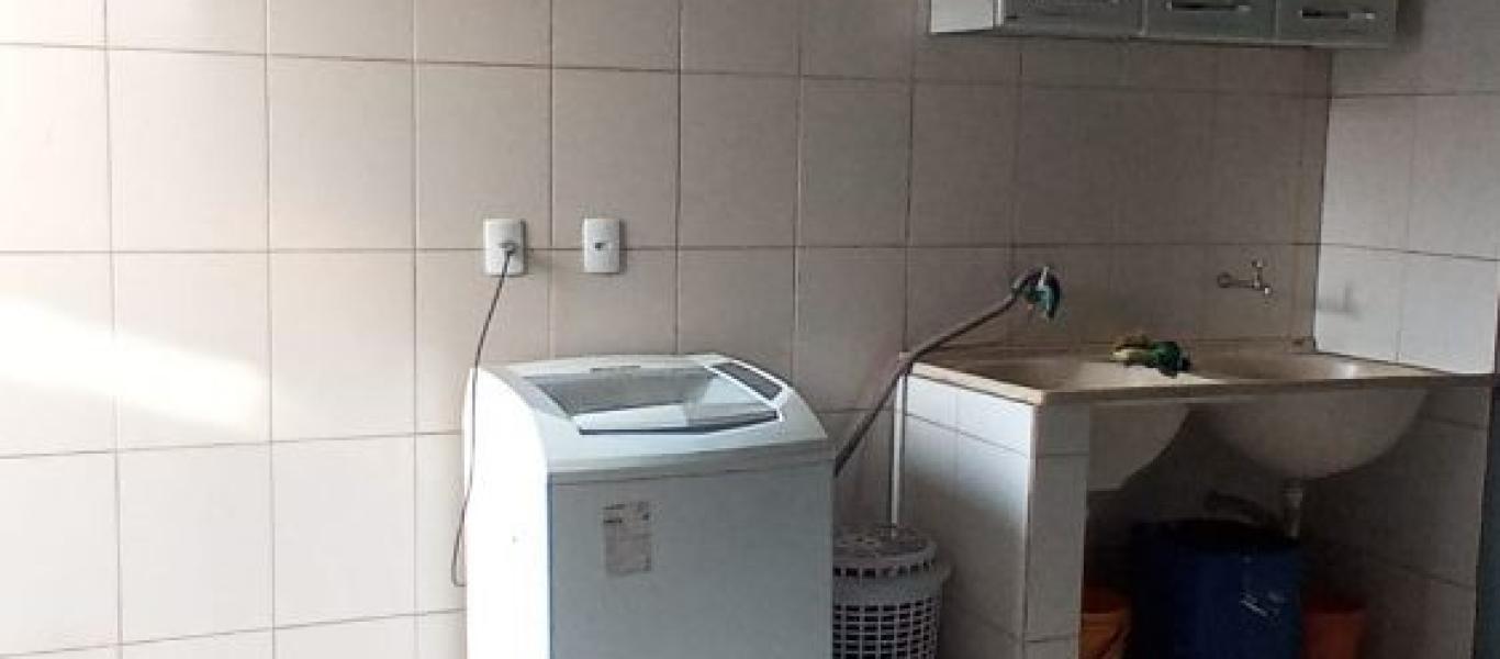 CASA NO JARDIM PARANÁ em Assis