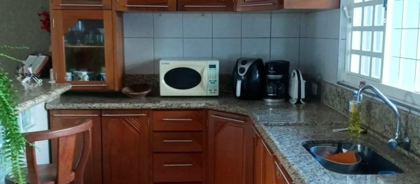 CASA NO JARDIM PARANÁ em Assis