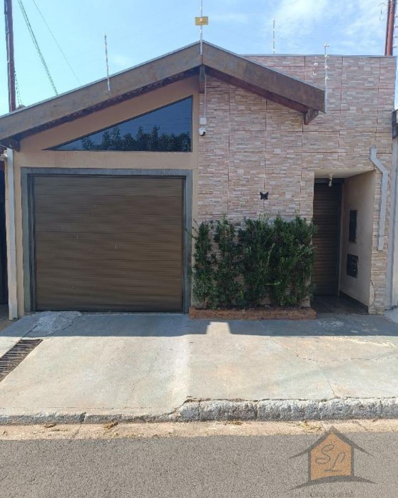 CASA NA Vila Progresso em Assis