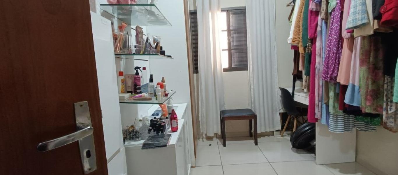 CASA NA Vila Progresso em Assis