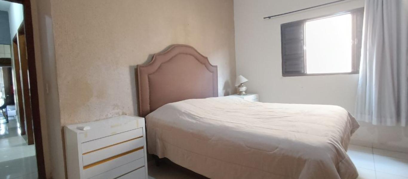 CASA NA Vila Progresso em Assis