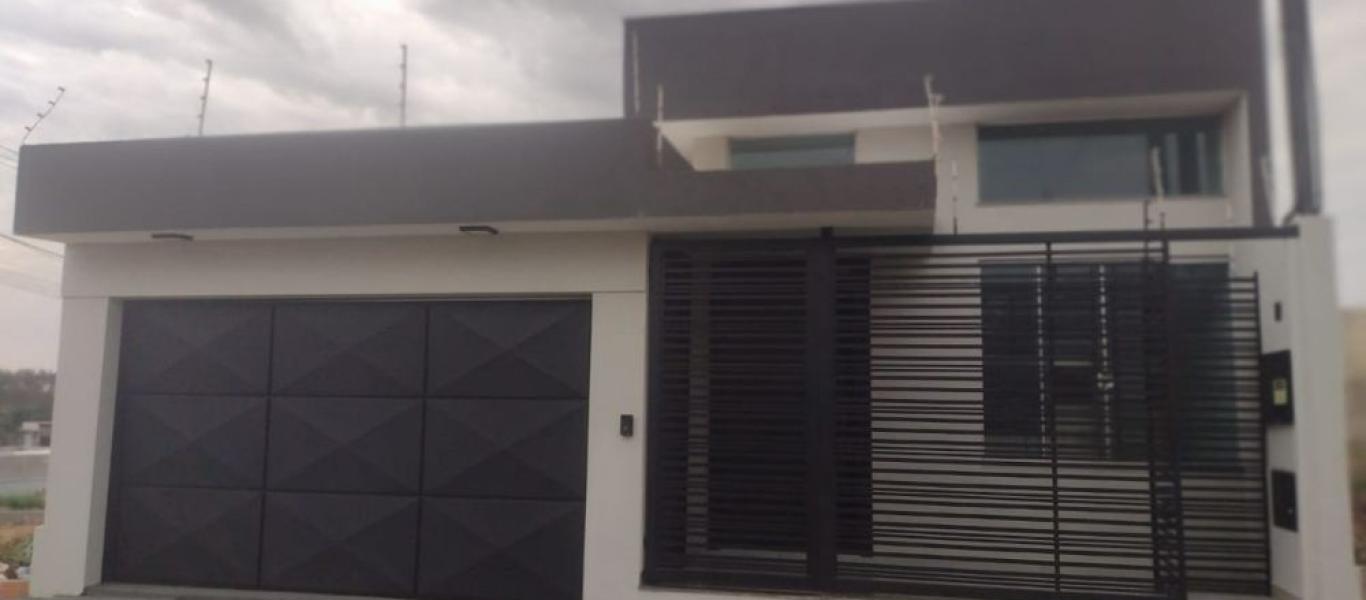 CASA NO Residencial Park Bambu em Assis