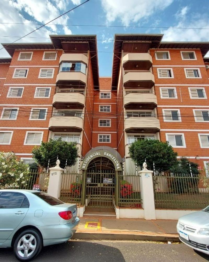 APARTAMENTO NA Centro em Assis