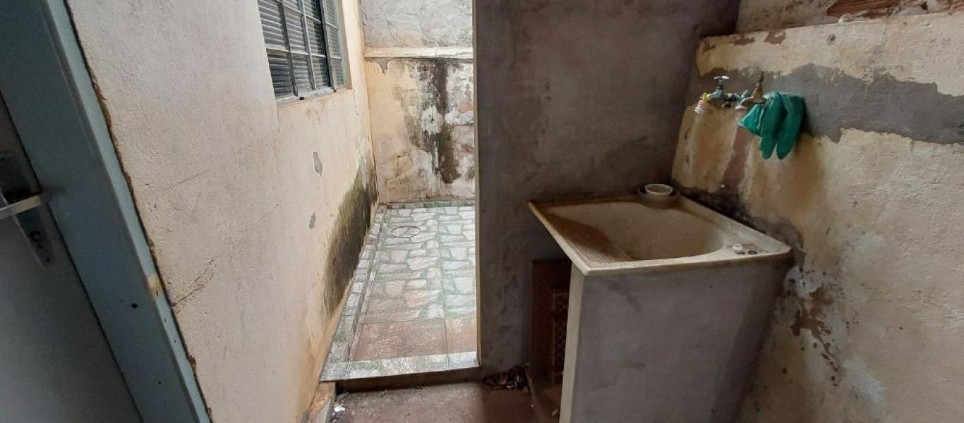 CASA NA Vila Ebenezer em Assis