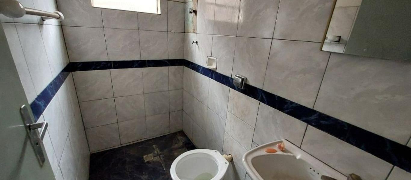 CASA NA Vila Ebenezer em Assis