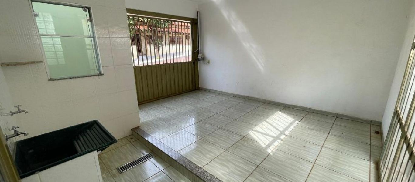 CASA NO Jardim Paulista em Assis