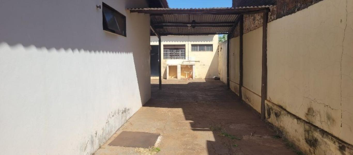 CASA NA Vila Ribeiro em Assis