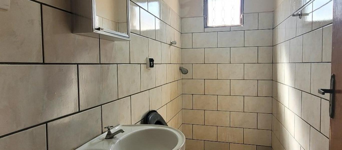 CASA NA Vila Ribeiro em Assis