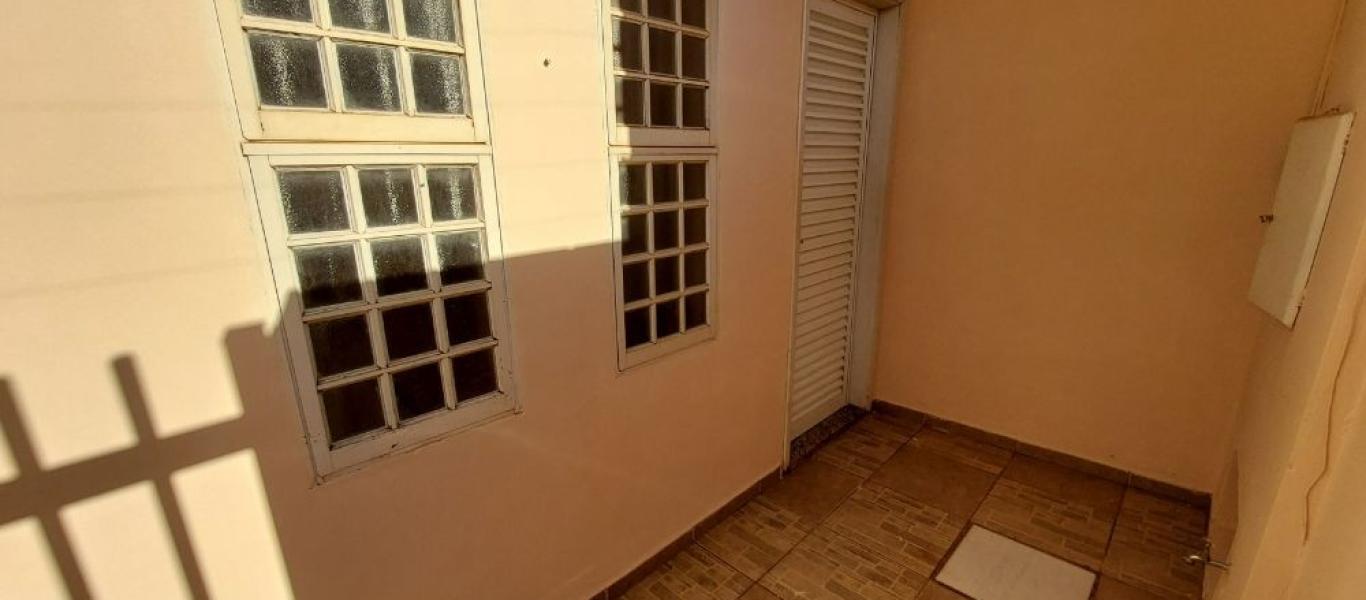 CASA NA Vila Orestes em Assis