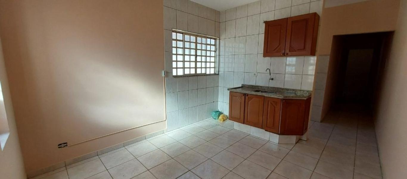 CASA NA Vila Orestes em Assis