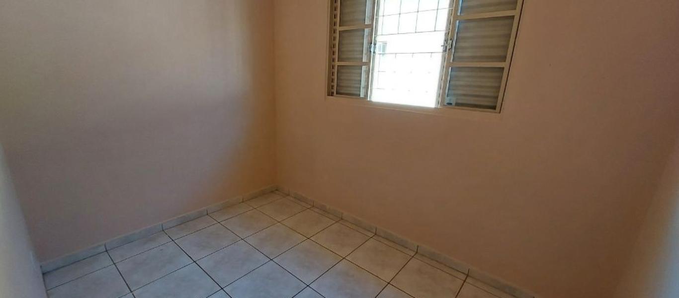 CASA NA Vila Orestes em Assis