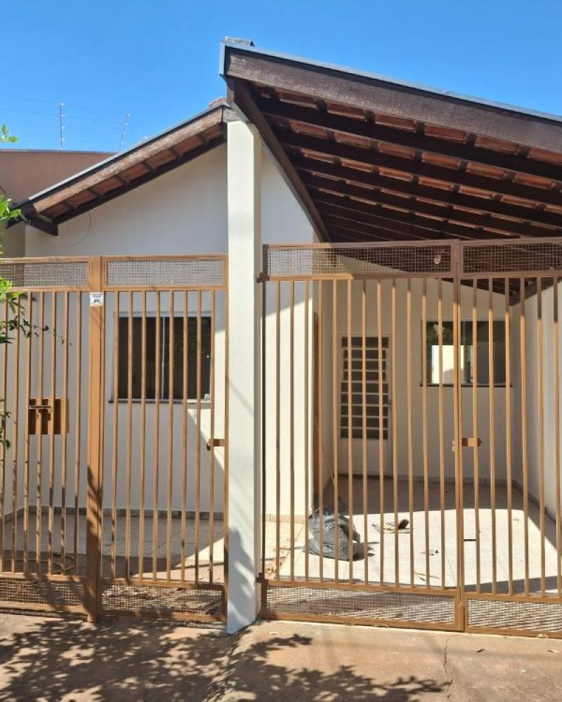 CASA NO Jardim Canadá em Assis