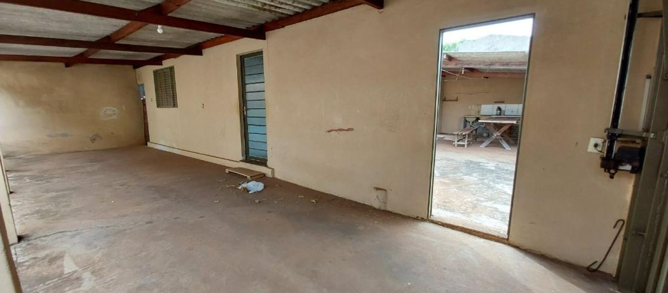 CASA NA Vila Fortuna em Assis