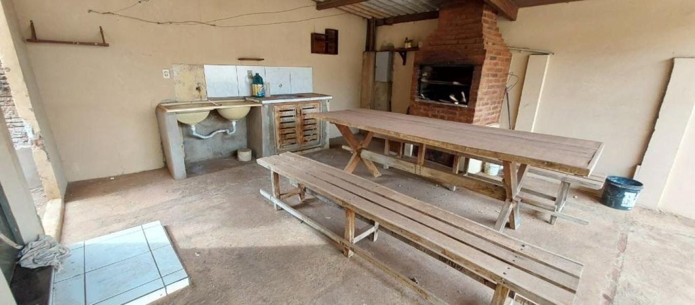 CASA NA Vila Fortuna em Assis