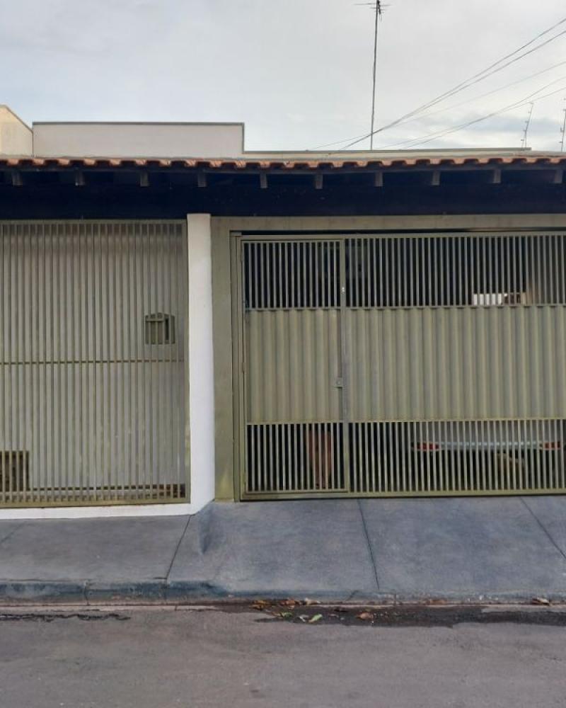 CASA NO Parque das Flores em Assis