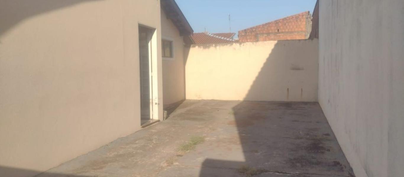 CASA NA COHAB DA RODOVIÁRIA em Assis