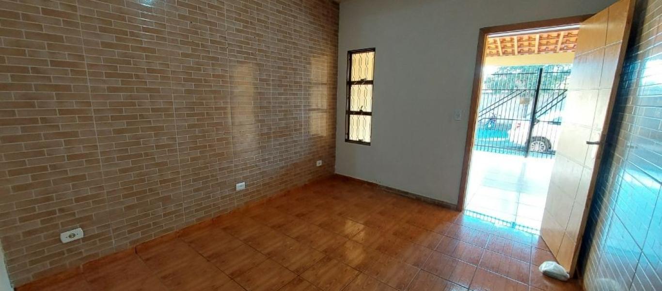 CASA NO JARDIM PARANÁ em Assis