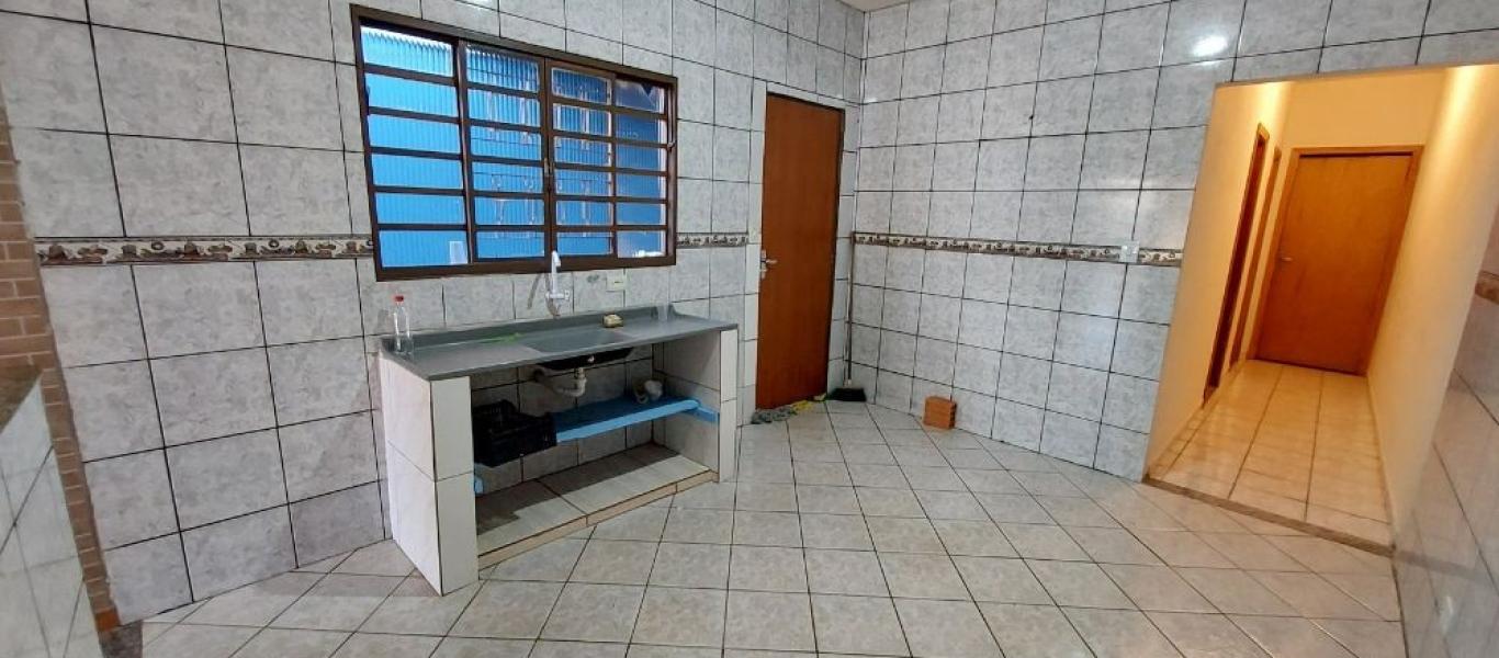 CASA NO JARDIM PARANÁ em Assis