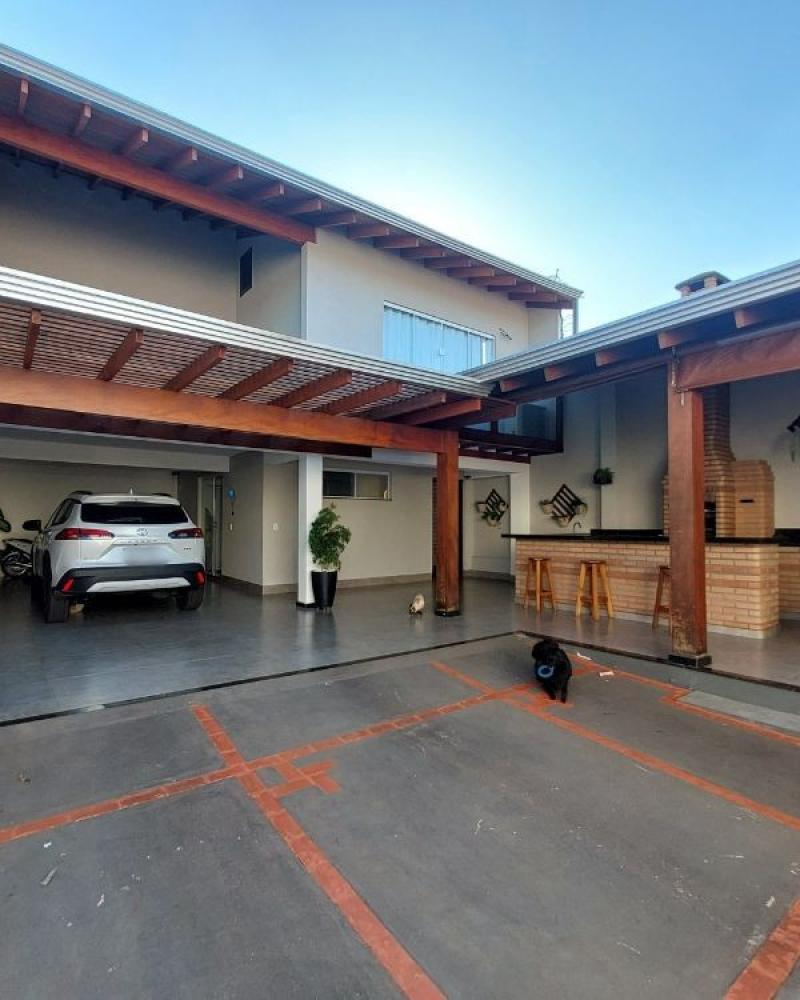 CASA NO Jardim Canadá em Assis
