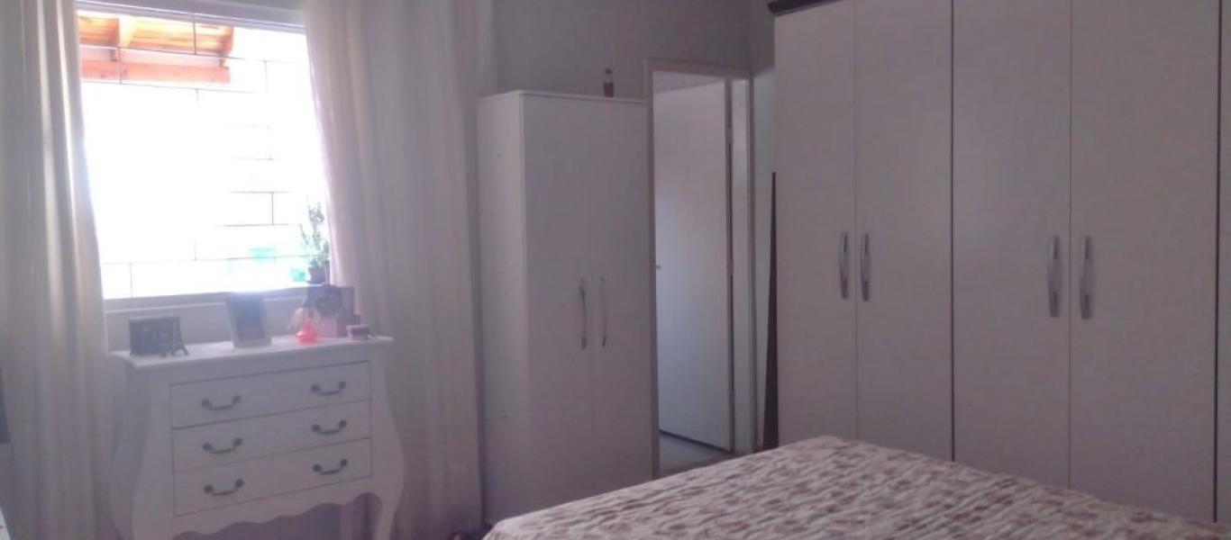 CASA NA Vila Central em Assis