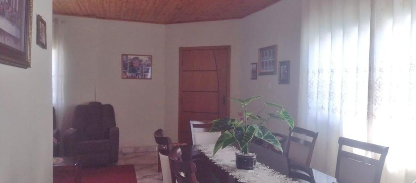 CASA NA Vila Central em Assis