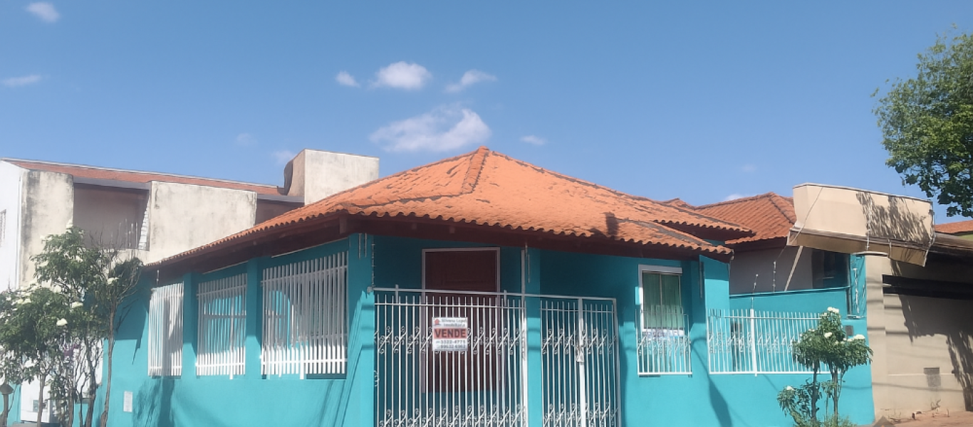 CASA NA Vila Central em Assis