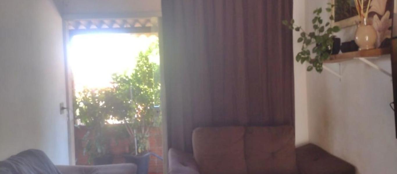 CASA NA Vila Nova Santana em Assis
