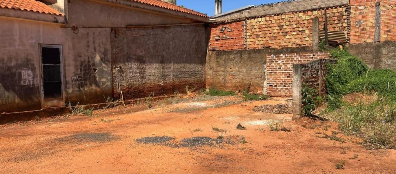 PONTO COMERCIAL NA Centro em Cruzália