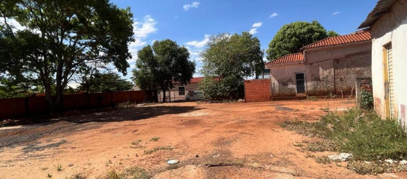 PONTO COMERCIAL NA Centro em Cruzália