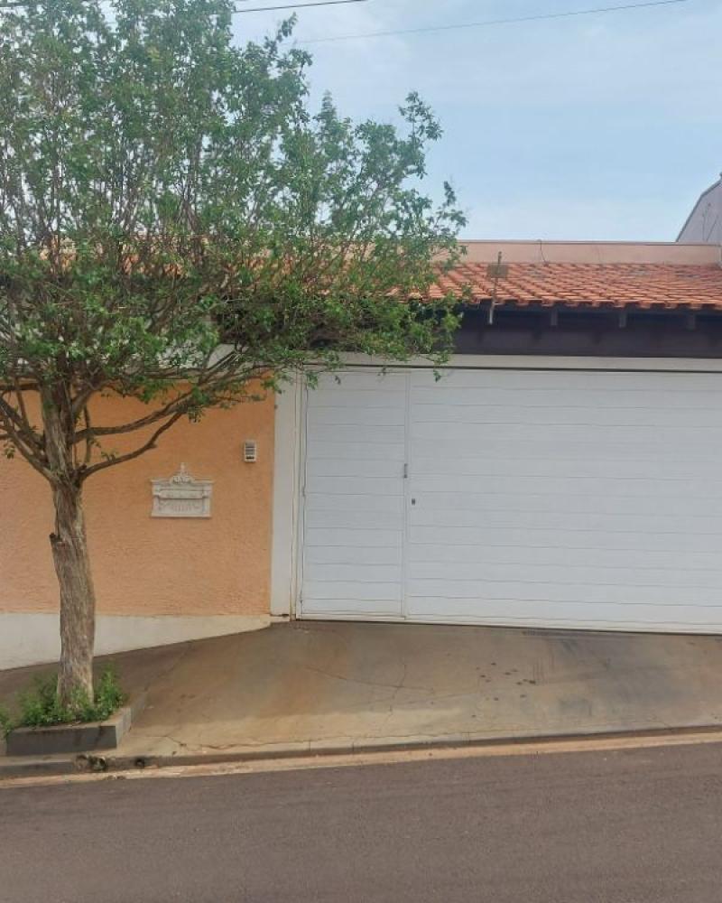 CASA NA Vila Ouro Verde em Assis