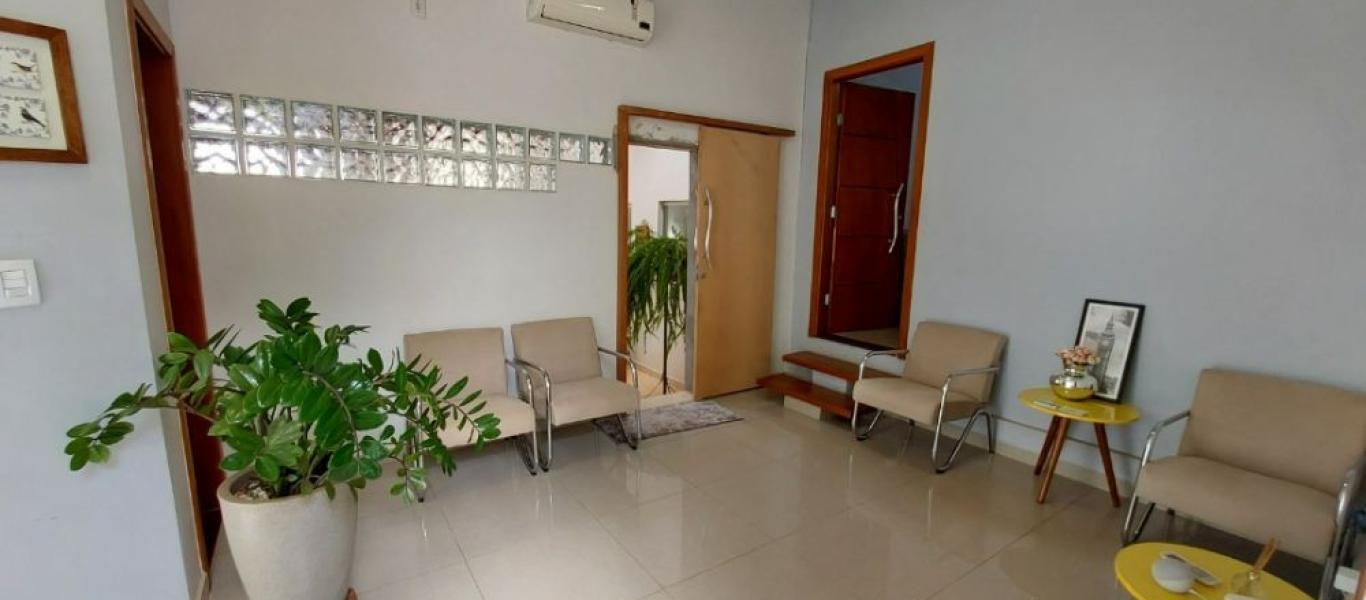 CASA NA Vila Ouro Verde em Assis