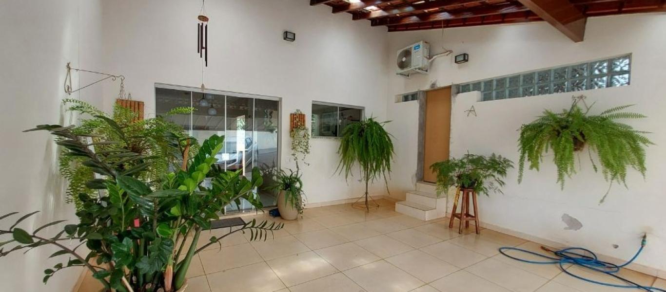 CASA NA Vila Ouro Verde em Assis