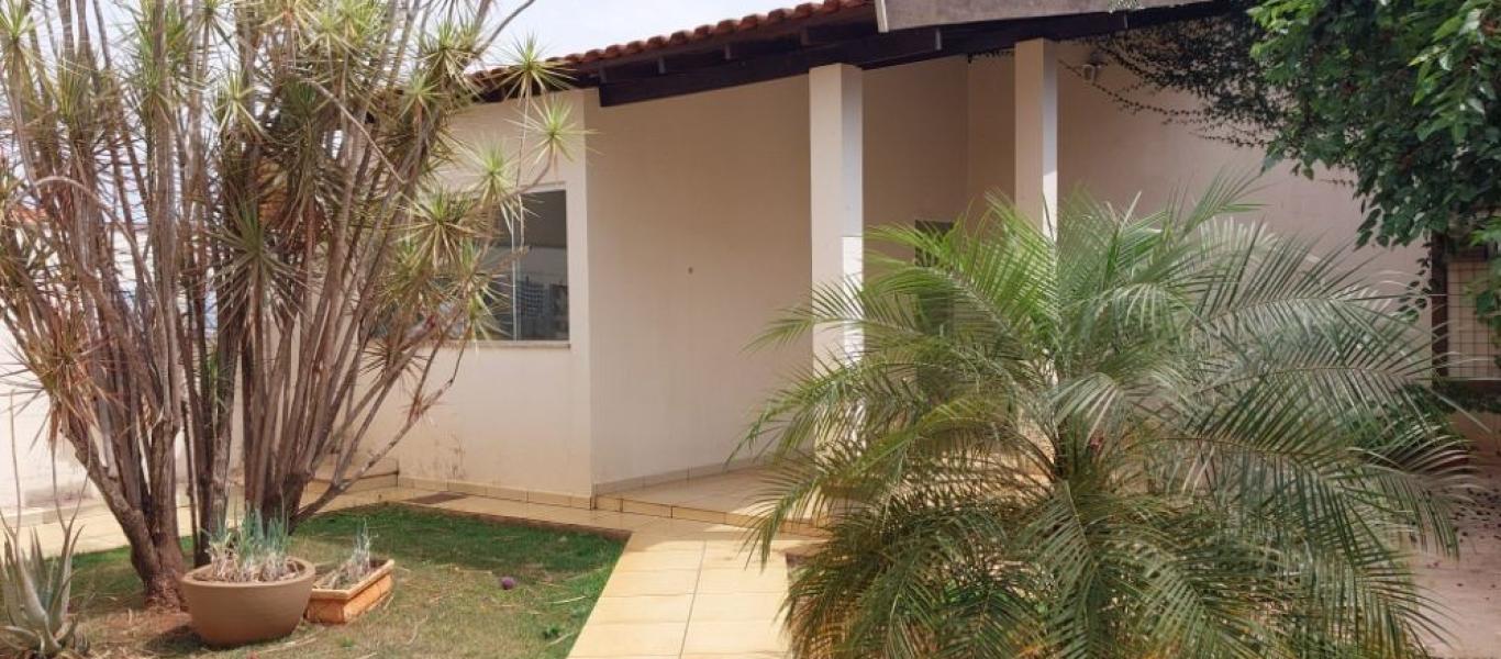 CASA NA Vila Ouro Verde em Assis