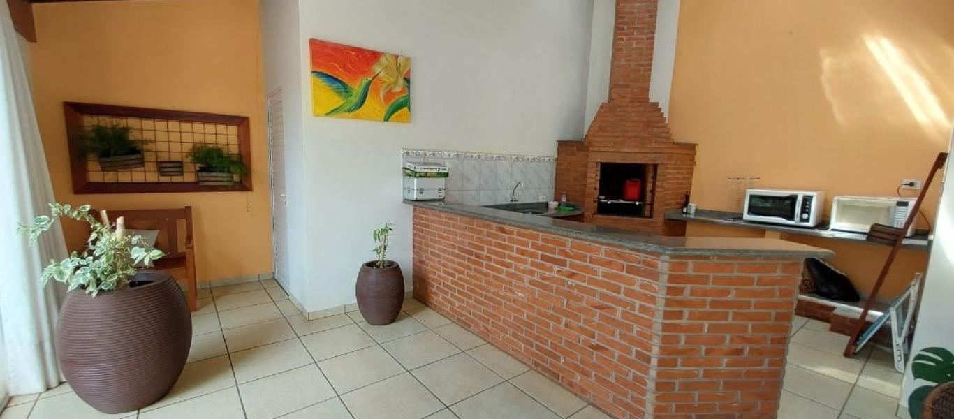 CASA NA Vila Ouro Verde em Assis