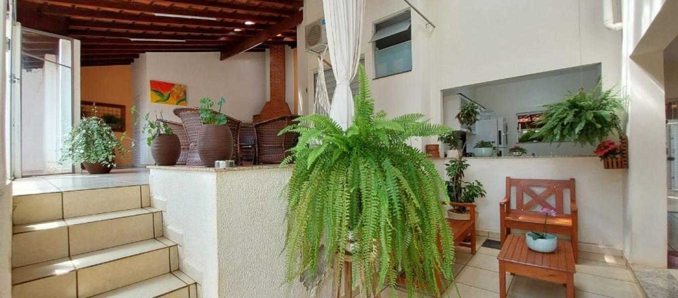 CASA NA Vila Ouro Verde em Assis