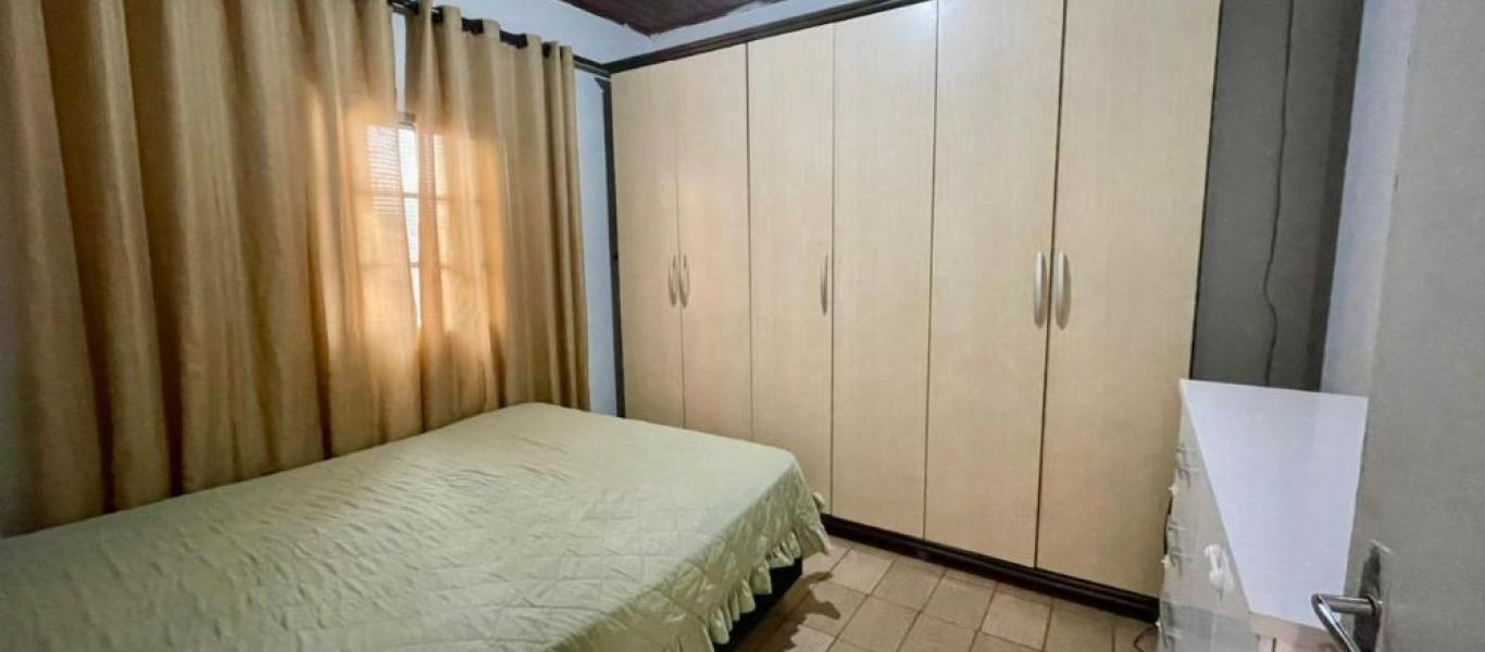 CASA NO Parque Universitário em Assis