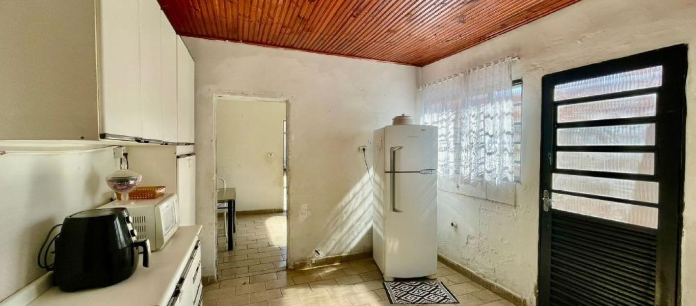 CASA NO Parque Universitário em Assis