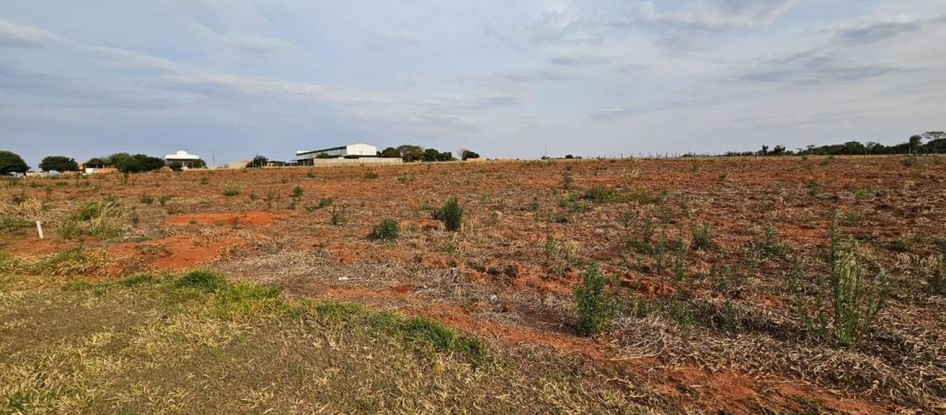 TERRENO NA Água do Pavão em Assis