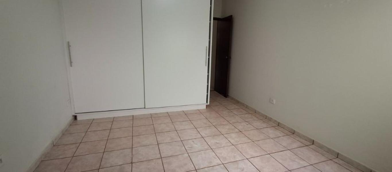 CASA NO Jardim Canadá em Assis
