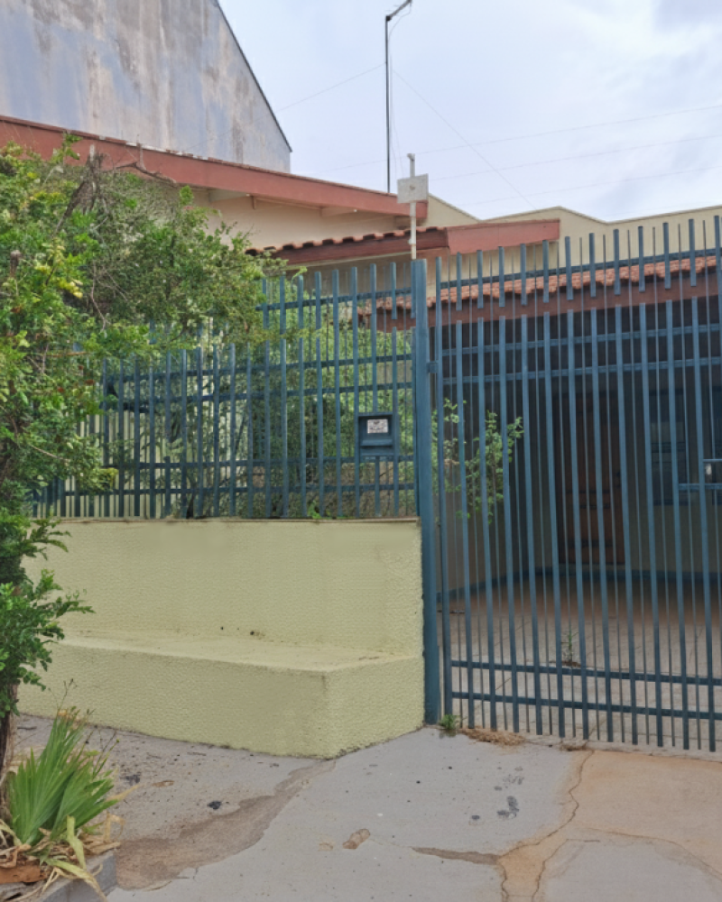 CASA NO Jardim Canadá em Assis