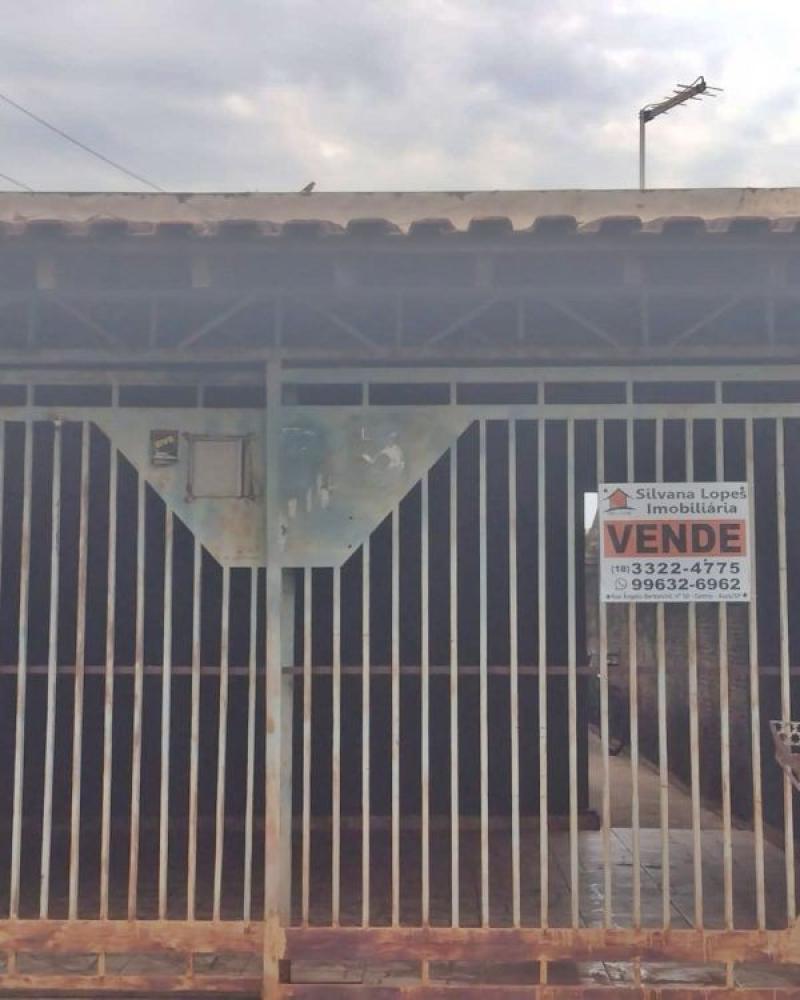 CASA NA Vila Progresso em Assis