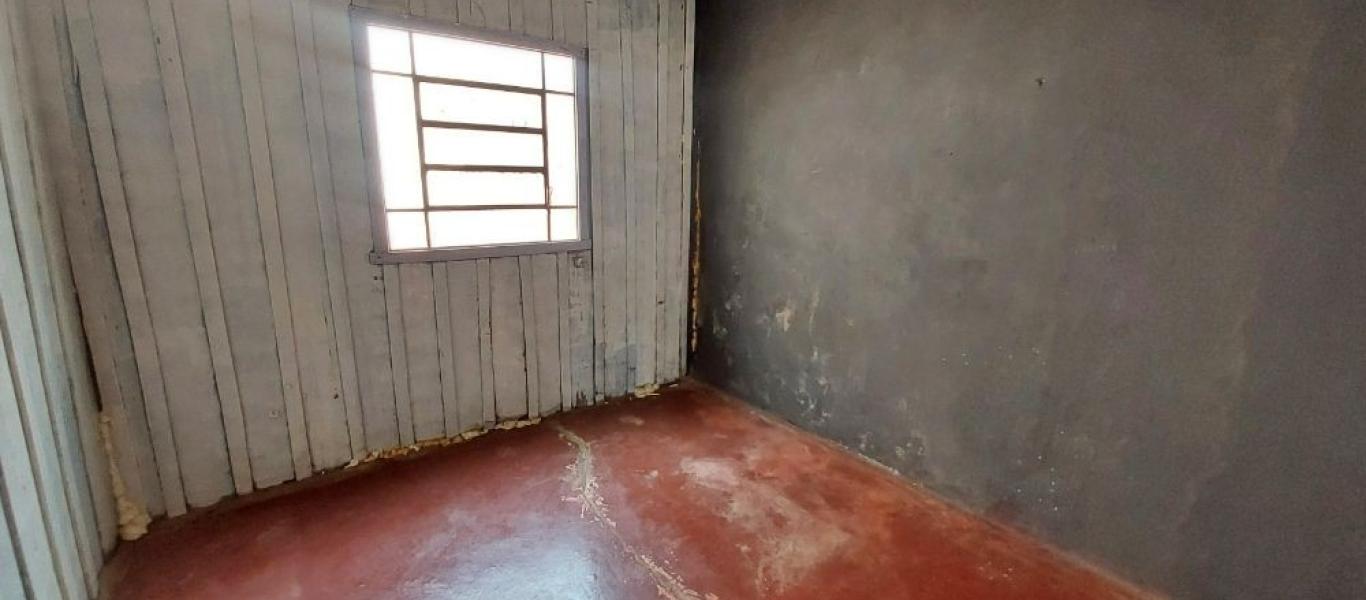 CASA NA Vila Central em Assis