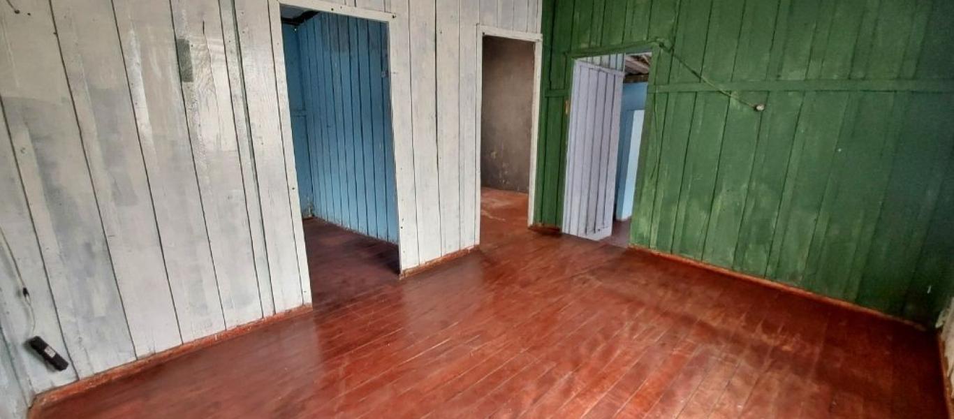 CASA NA Vila Central em Assis