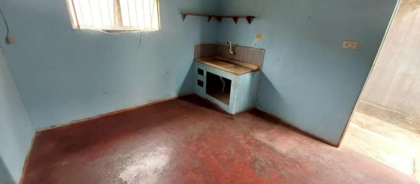 CASA NA Vila Central em Assis