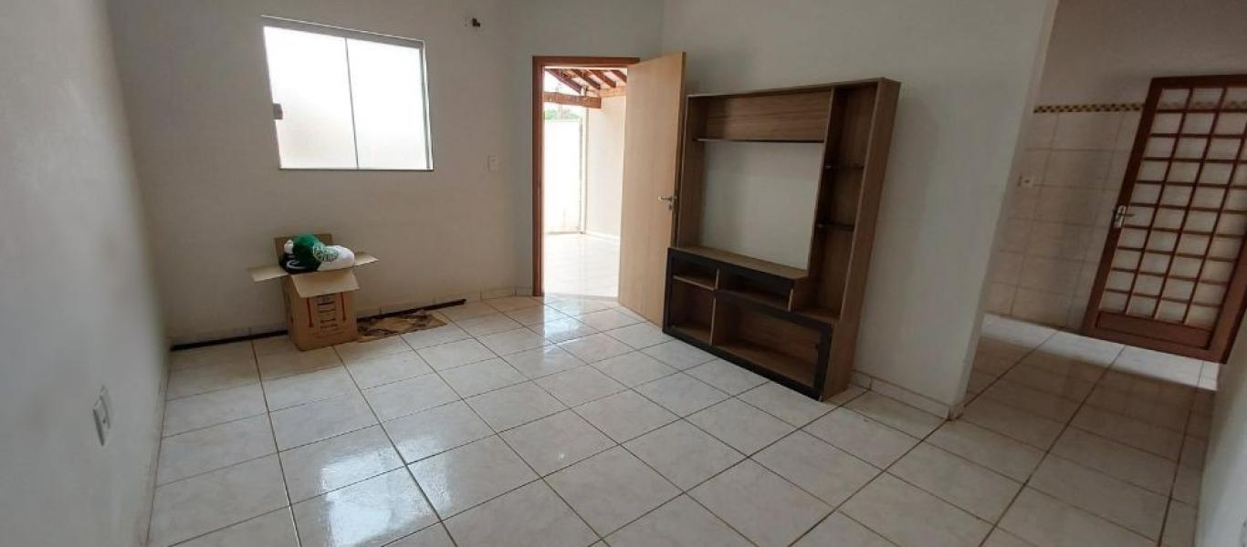 CASA NA Vila Tênis Clube em Assis