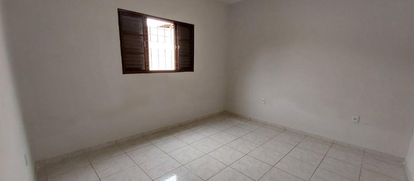 CASA NA Vila Tênis Clube em Assis