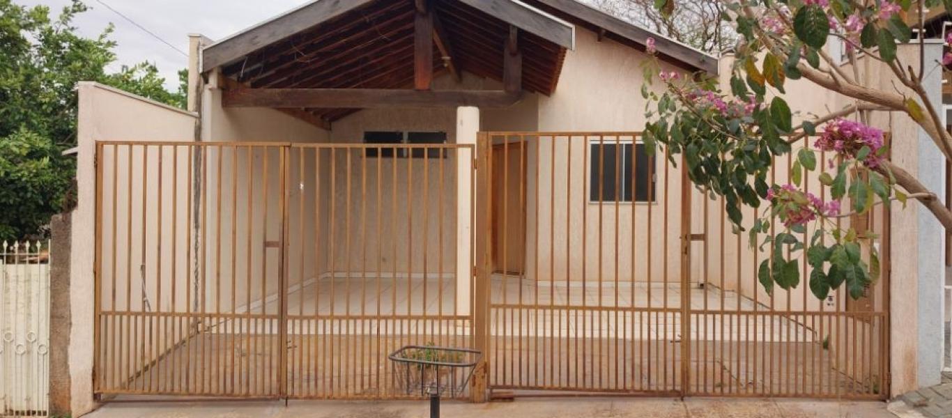 CASA NA Vila Tênis Clube em Assis
