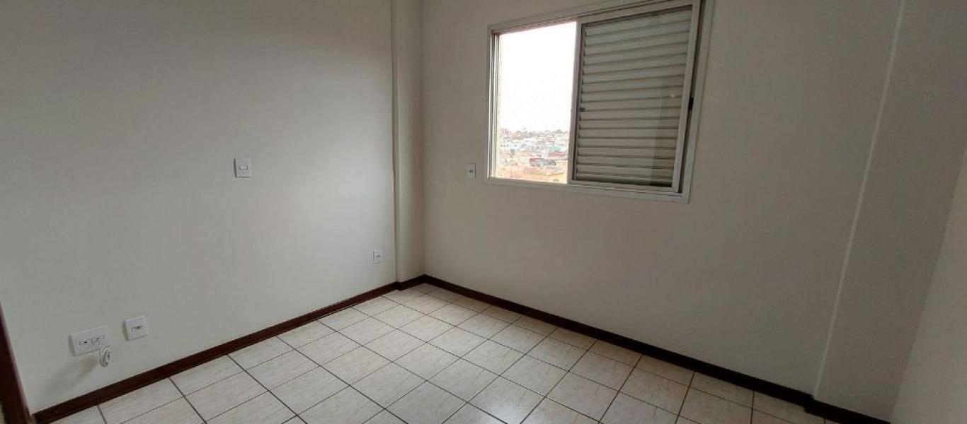 APARTAMENTO NA Centro em Assis